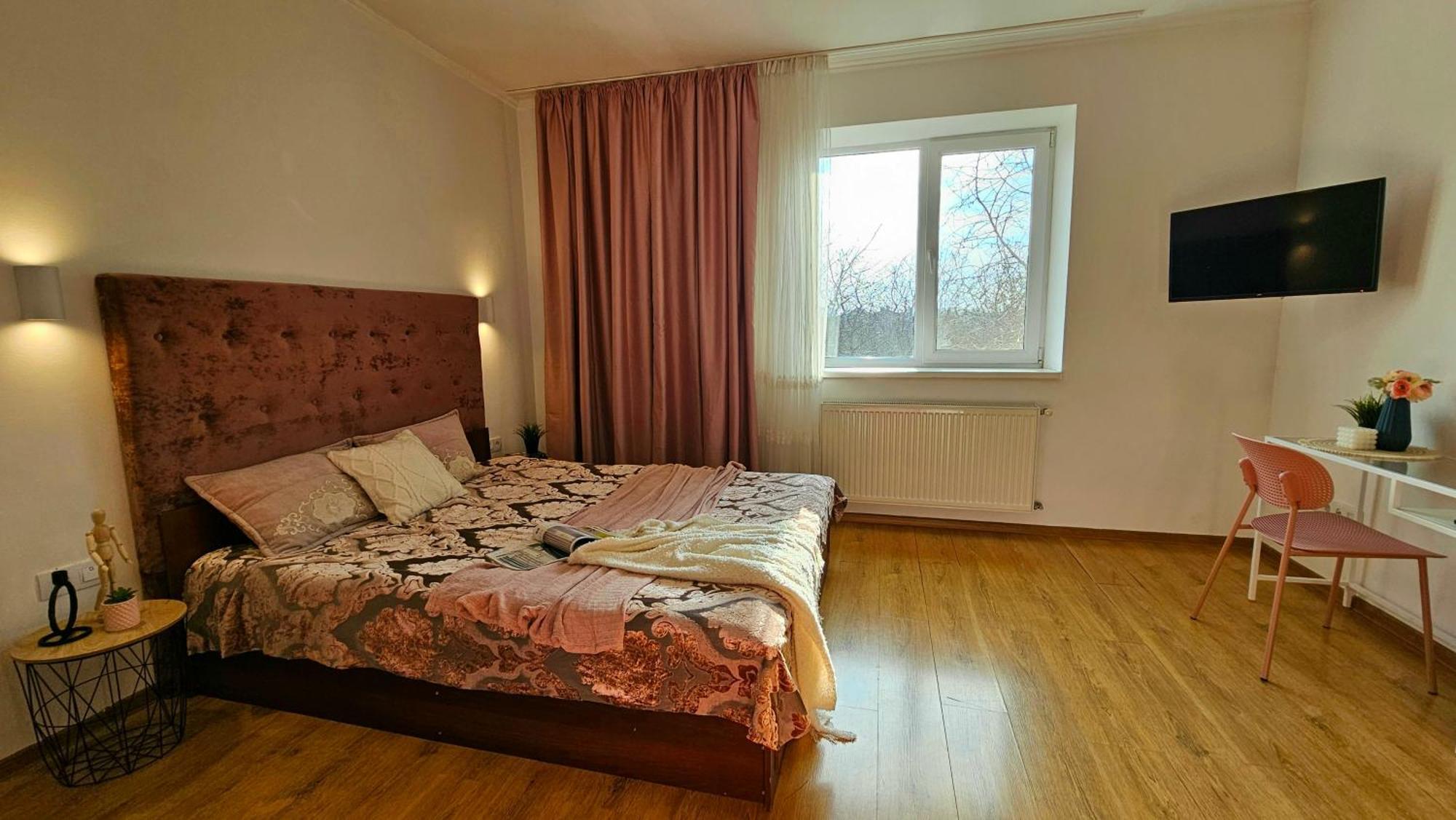 Best One Room Apartments Mukaczewo Zewnętrze zdjęcie